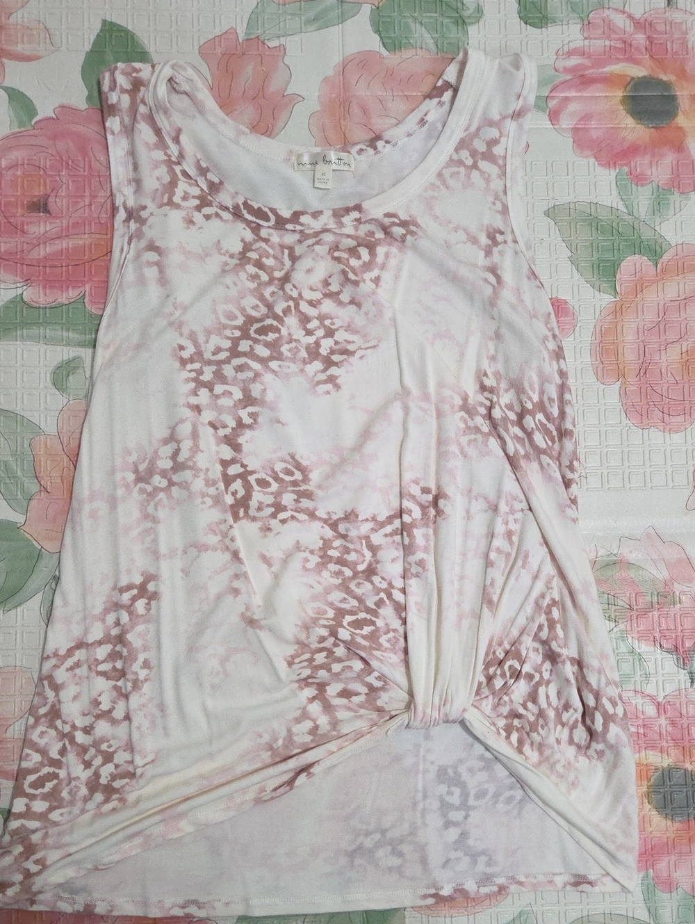 nine britton White and Light Pink Tie-Front Tank